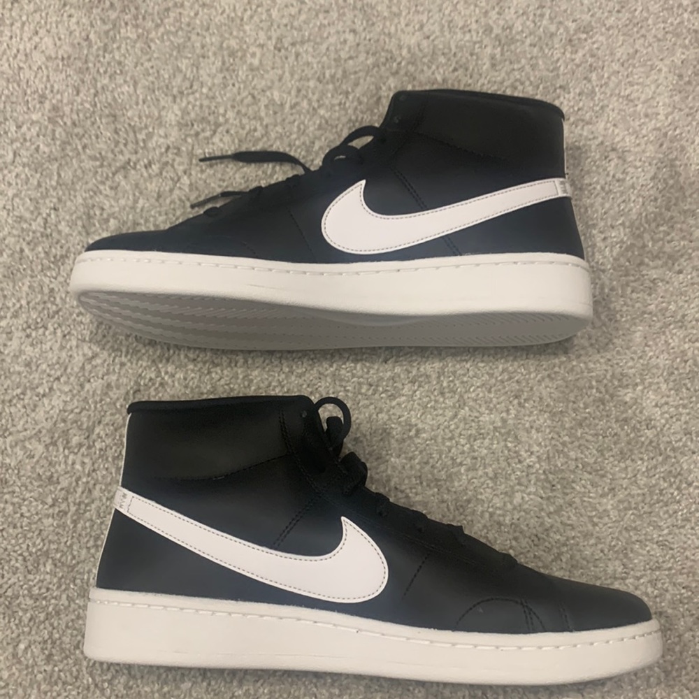 Nike woman’s court Royale 2 mid CT1725 001 blaze sneaker